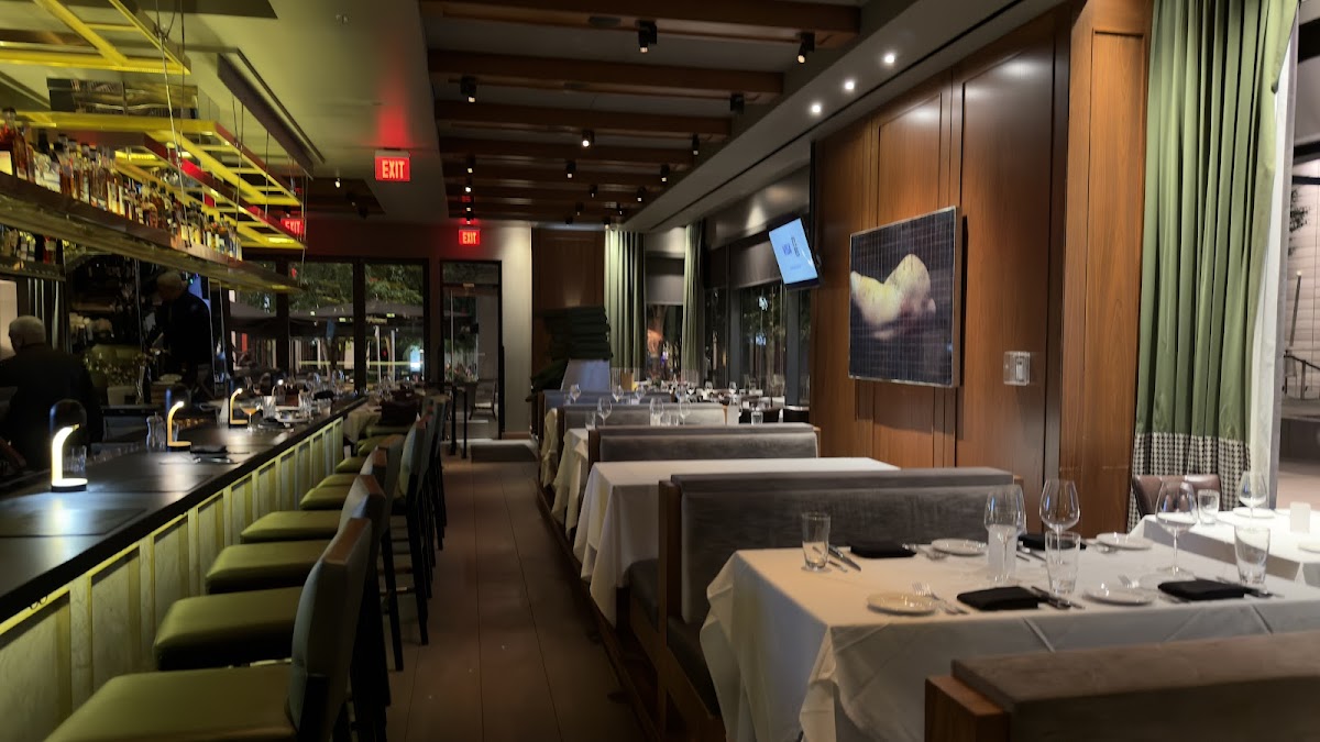 Del Frisco's Double Eagle Steakhouse — photo 2